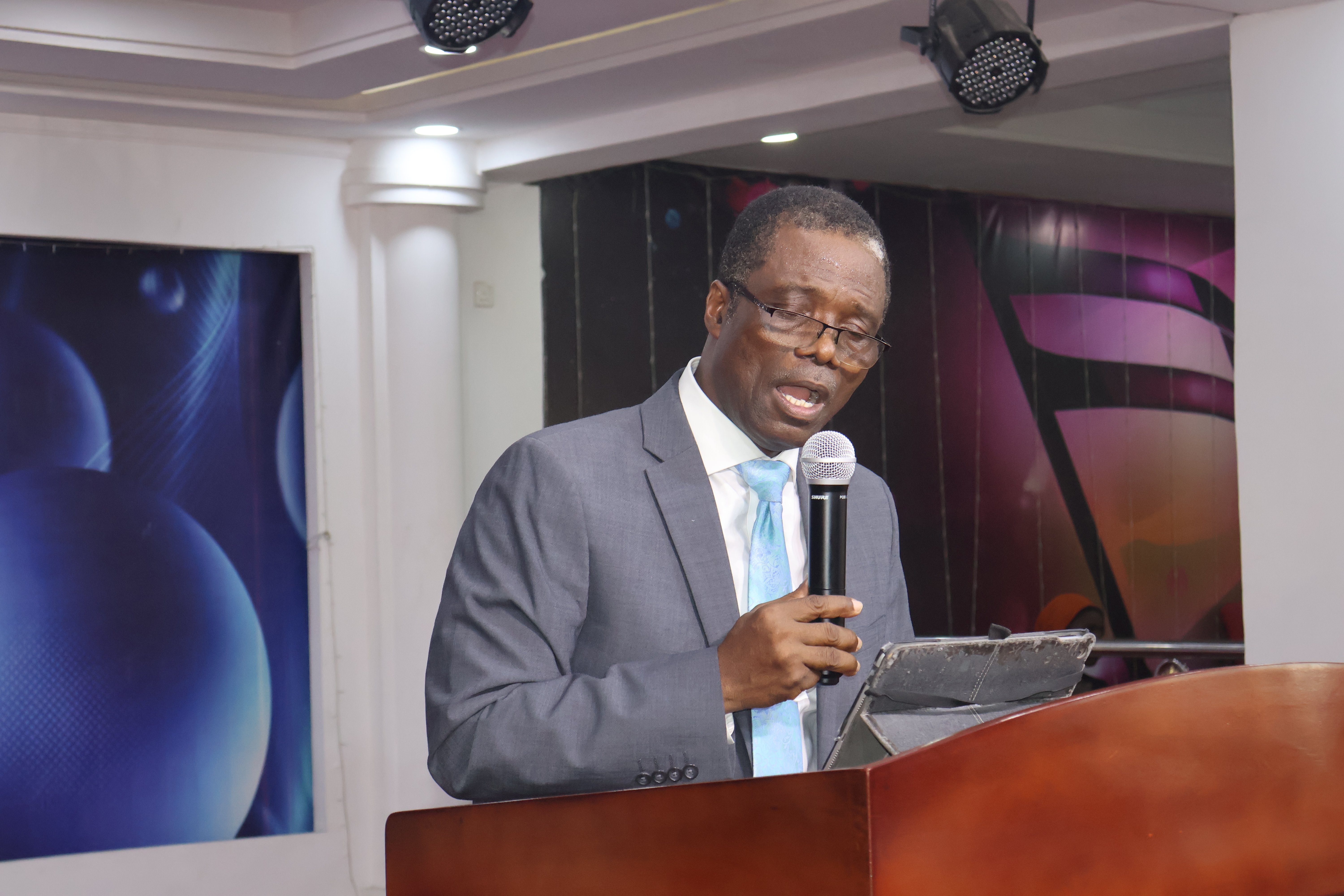 Pastor Olutomi Sodeinde